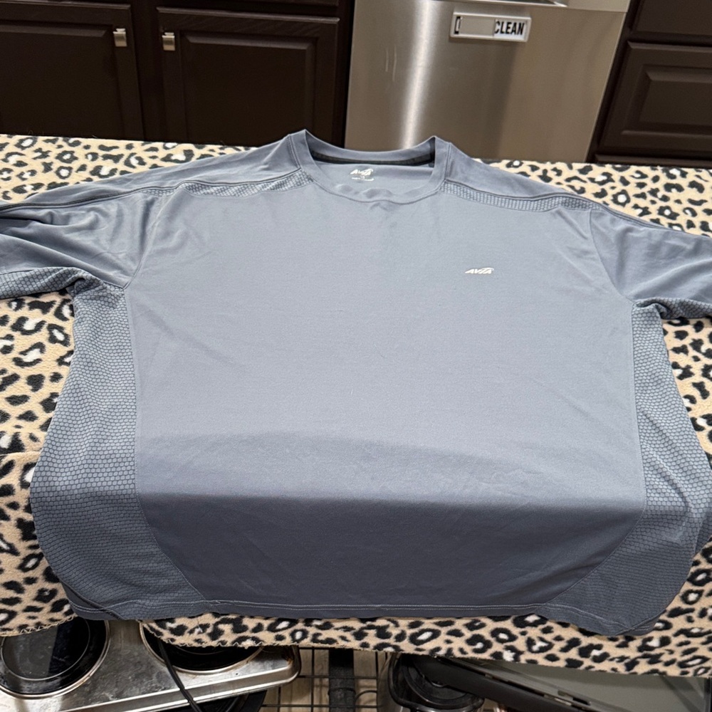 Avia Men's Short Sleeve Gray Tee